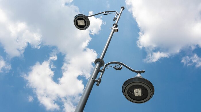 Eine gute Möglichkeit, THG-Emissionen zu reduzieren, bietet die Sanierung der Straßenbeleuchtung mit Hilfe von LED.