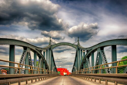 bridge-2354054_1920_peter-h_pixabay.jpg