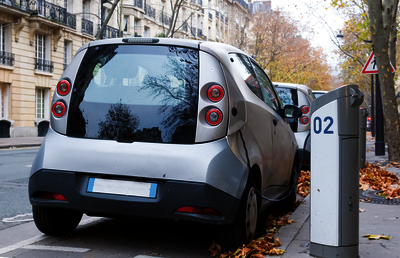 Die Bundesregierung hat beschlossen, dass bis 2020 eine Million Fahrzeuge mit Elektroantrieb in Deutschland zugelassen werden sollen.