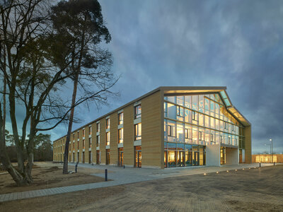 Pressebild-DNP-Architektur-Alnatura-Campus-Copyright-Roland-Halbe.jpg