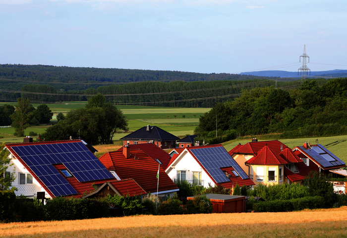 Photovoltaikanlagen auf Bestandsgebäuden sind attraktiv – und stellen selbst weder ein Bauwerk noch ein Ingenieurbauwerk dar.