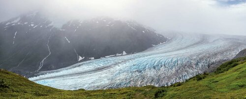 Blick auf einen zurückweichenden Gletscher, Alaska