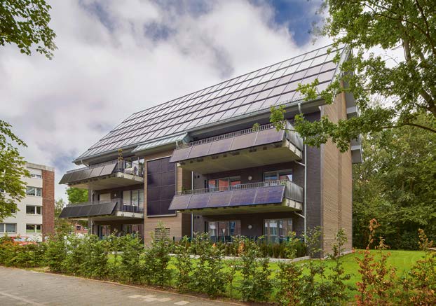 Das tragende KS-Mauerwerk bildet die massive Basis für das erste weitestgehend energieautarke Mehrfamilienhaus in Deutschland.
