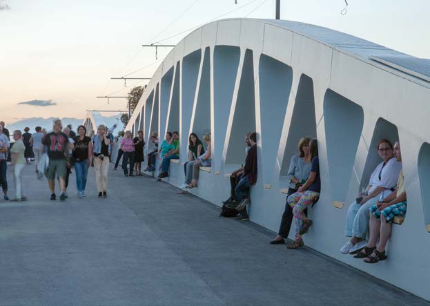 Ausgezeichnet mit dem Deutschen Ingenieurbaupreis 2020 ist die Kienlesbergbrücke in Ulm.