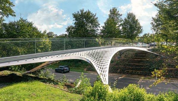 In der Kategorie Fuß- und Radwegbrücken überzeugte der Trumpf-Steg in Ditzingen die Jury des Deutschen Brückenbaupreises 2020.