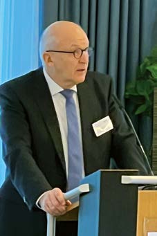Präsident Dr.-Ing. Heinrich Bökamp berichtete über die Aktivitäten der BIngK in den vergangenen sechs Monaten.